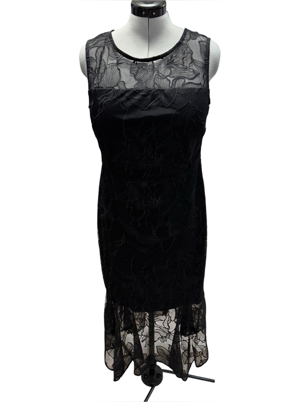 LBD ~ Kenzie ~ NWT Sleeveless Black Floral Lace Midi Dress